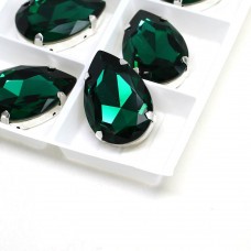 emerald fancy stone with claw